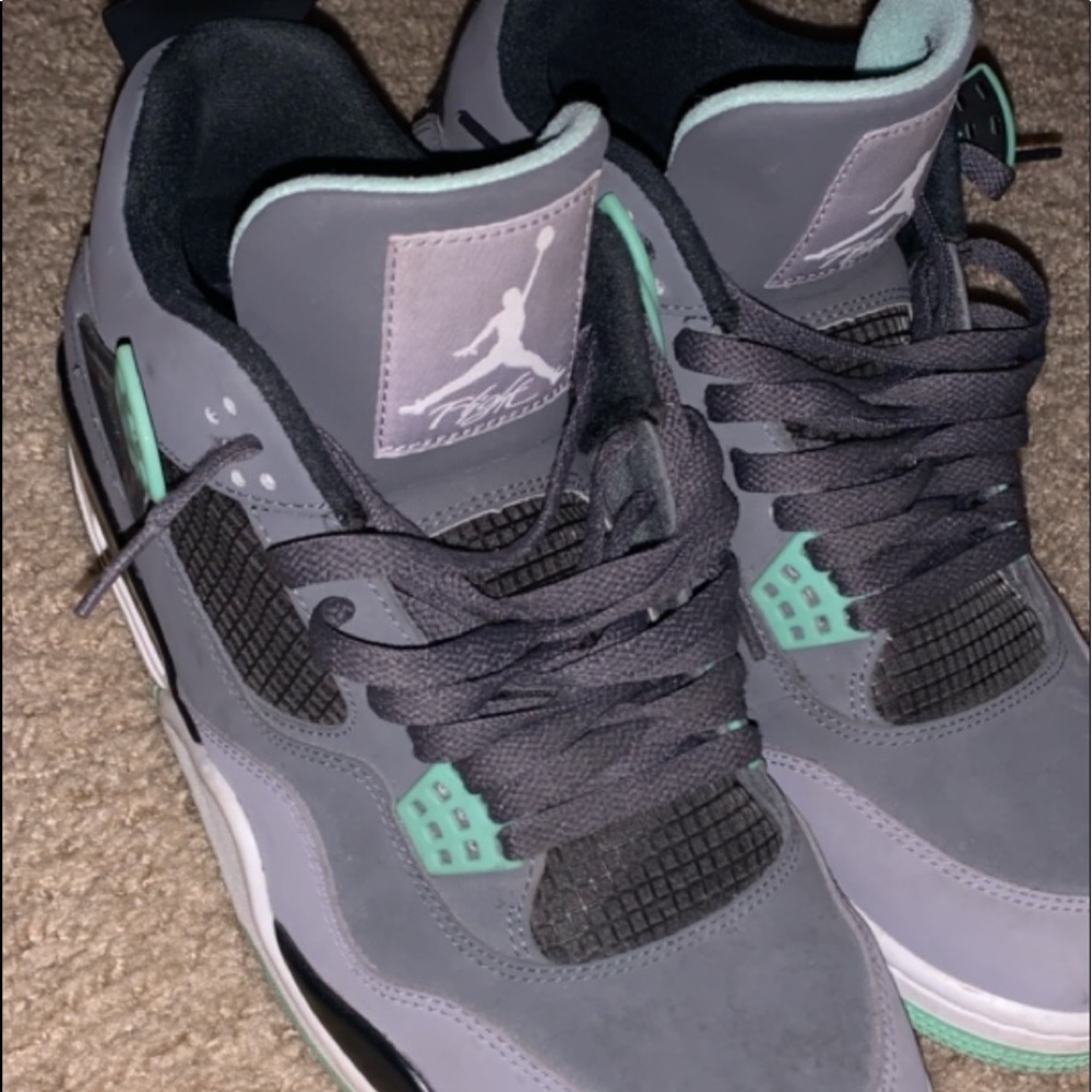 Jordan Retro 4